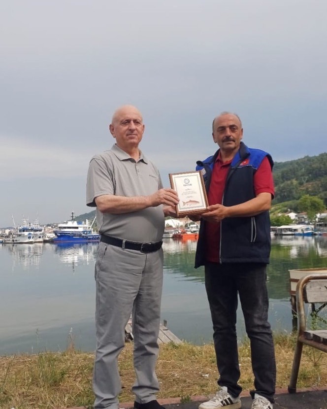 Sayın Hayri Öztürk’e Birliğimiz Adına Plaket Takdim Edildi.